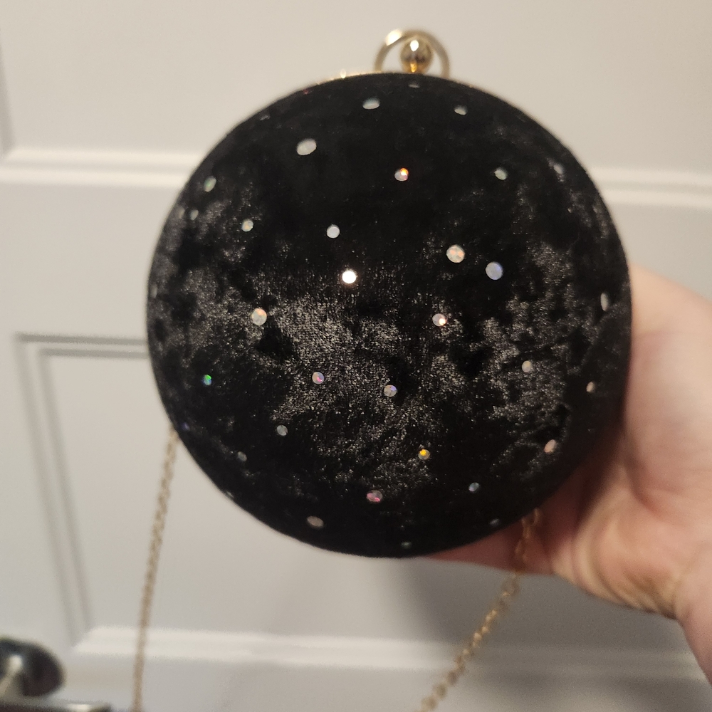 SHEIN Black and Gold Mini Bag with Sparkle Accents - Picture 6 of 8